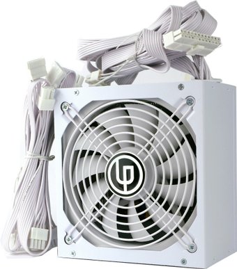 Блок питания Ginzzu MC1000 (белый)